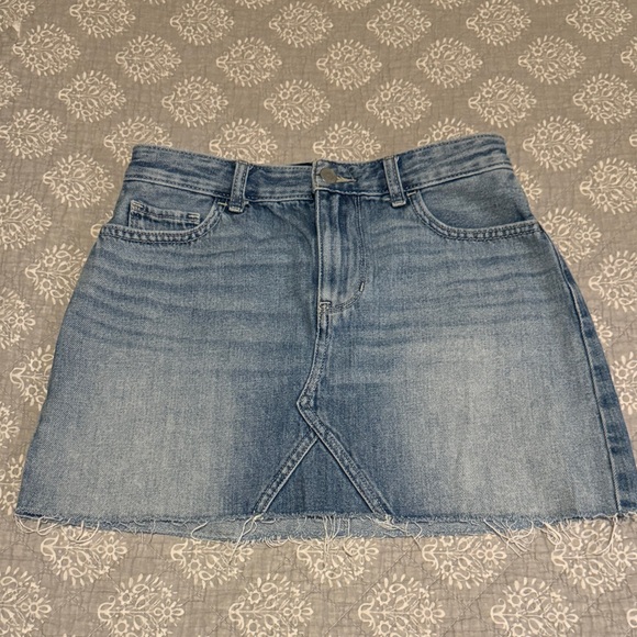 Hollister High Rise Denim Skirt - Picture 1 of 3